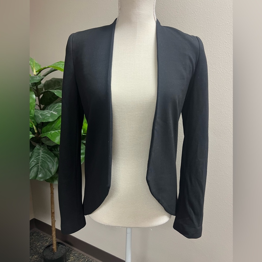 Blaque Label Women's Sculpted Jacket. Size Medium